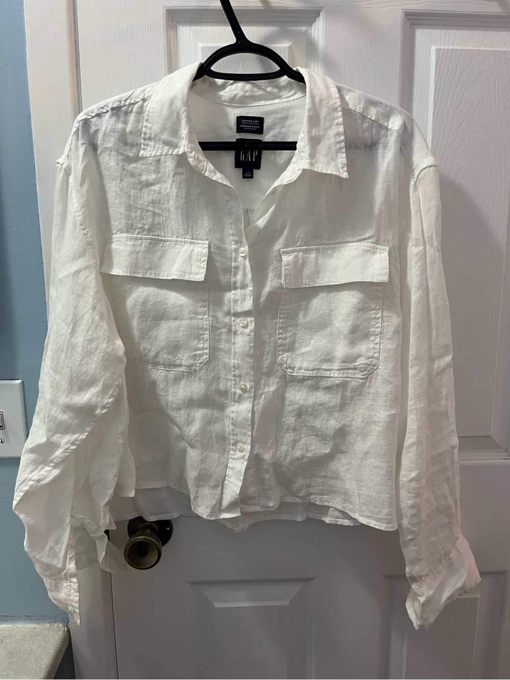 GAP Women’s White Linen Cropped Button-Down Shirt - Size Large